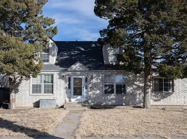 511 Zauk Ave, Dumas, TX 79029