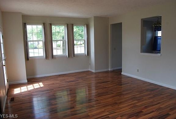 5th image of 8877 Ashlyn Ct