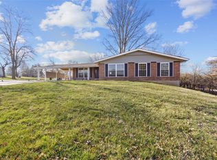 12200 Lake Meade Dr, Saint Louis, MO