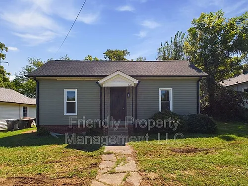 603 Cranbrook St Photo 1