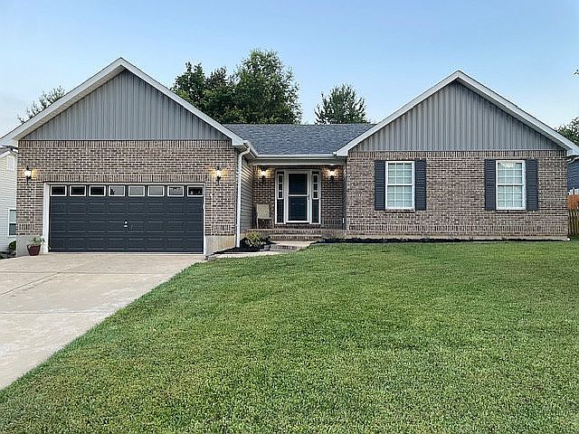 1st image of 3674 Summit Dr