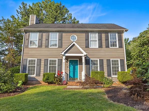 9710 Manus Ct, Matthews, NC 28105