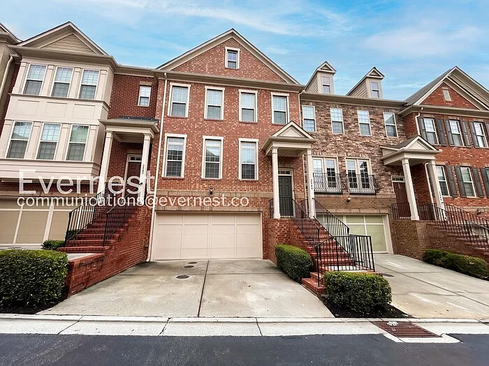 3 bed, 3.5 bath, 2509 sqft, $3,990 — Photo 1