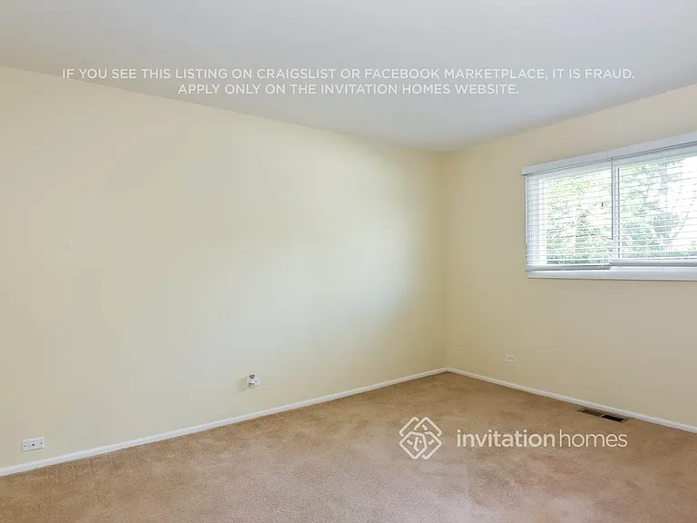 1571 Birch Ave — Photo 12