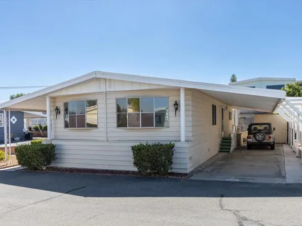 240 Havenview Ln, Oceanside, CA 92056