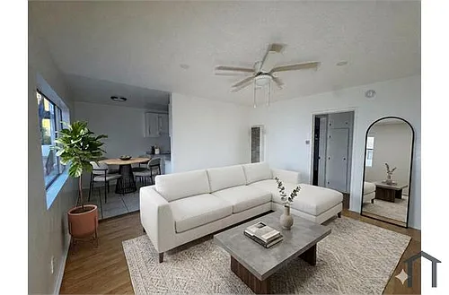 5666 Fountain Ave #2 Photo 1