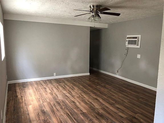 5th image of 27327 Peach Creek Dr