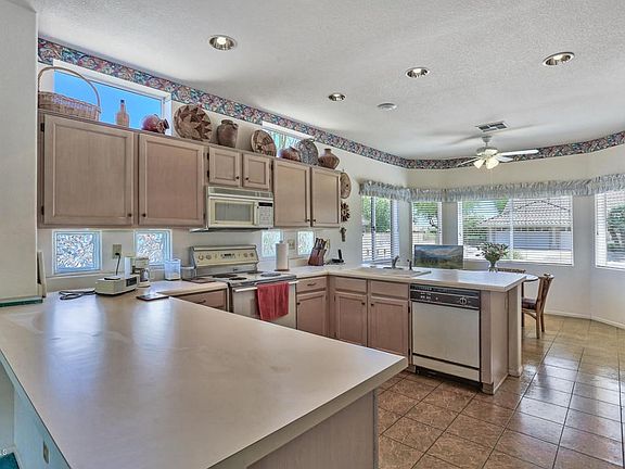 3rd image of 15404 W Huron Dr