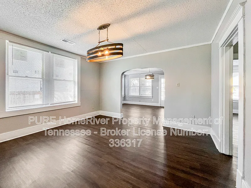 3 bed, 1.0 bath, 1479 sqft, $1,295 — Photo 4