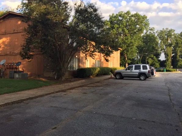 Laurel Street Apartments, 415 Laurel Ave W APT H, Greenwood, SC 29649