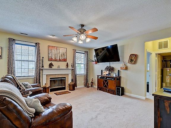 5th image of 5657 Loudon Dr