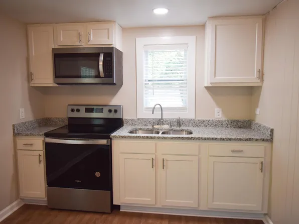 5816 Robinson St, Hanahan, SC