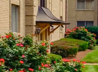 Versailles Apartments, Saint Louis, MO 63136