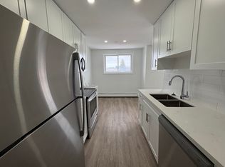 107 Chandler Dr #11, Kitchener, ON N2E 1G7