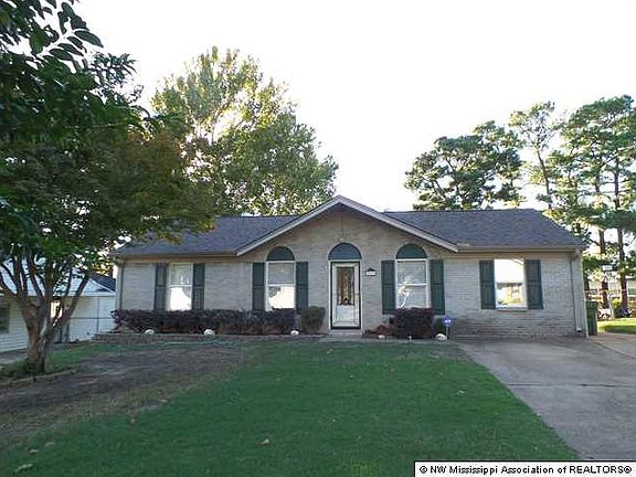 2nd image of 7895 Southaven Cir W