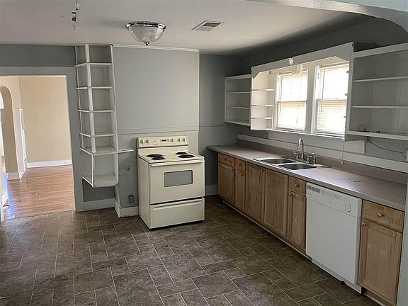 5th image of 3794 Marion Ave