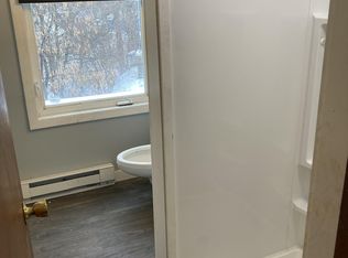 186 Crescent St #16698340, Athol, MA 01331