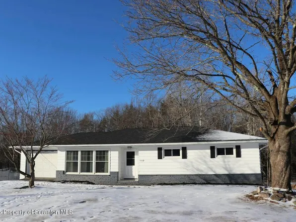 114 Sunset Rd, Moscow, PA 18444
