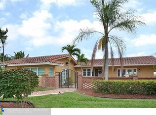 2610 NE 43rd St, Lighthouse Pt, FL 33064