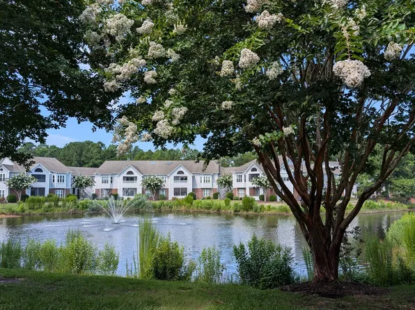 4116 Breezewood Drive Apt 203, Wilmington, NC 28412