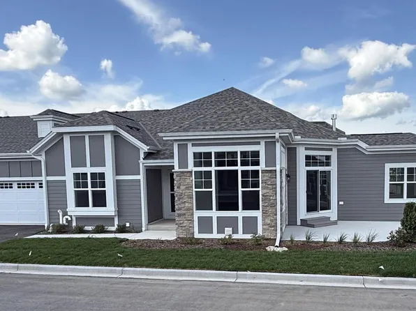 865 South Verona CIRCLE #79, Grafton, WI 53024