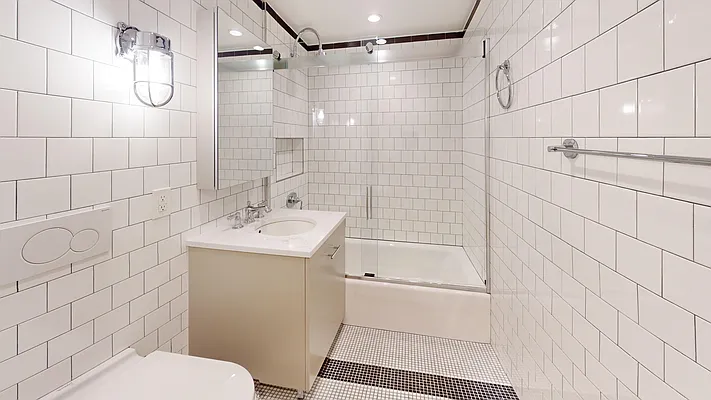 Rented by Bond New York | media 16