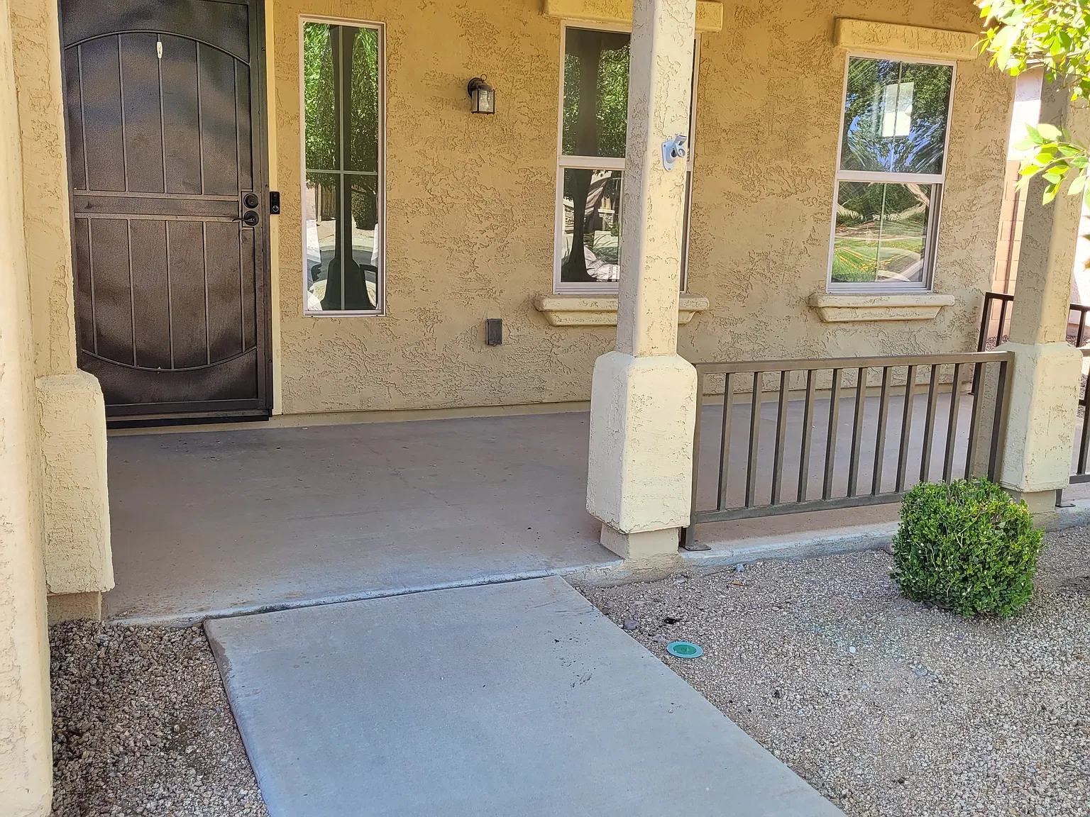 3 bed, 1915 sqft, $2,400 — Photo 3