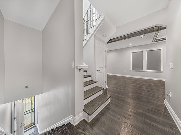 2nd image of 647 E Kirby St #1