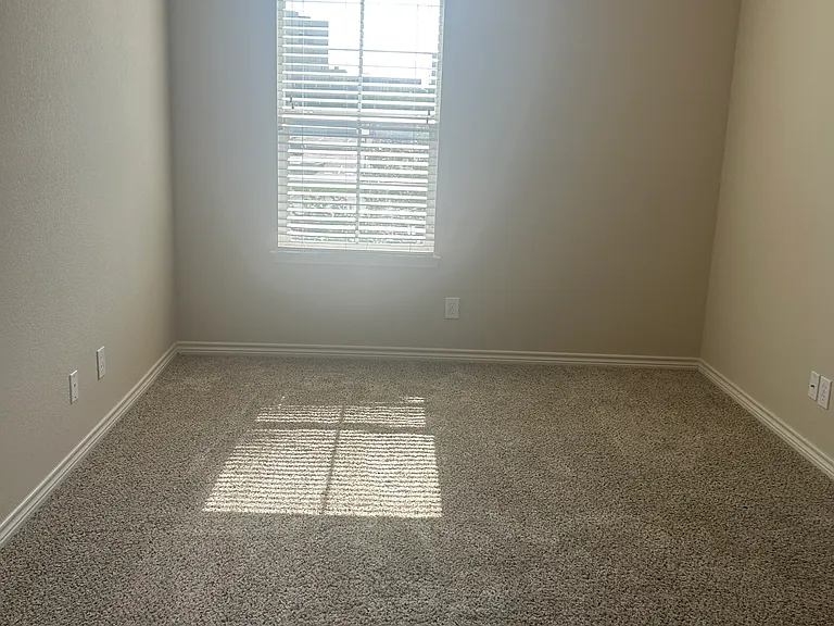 950 Henderson St #1320 — Photo 14