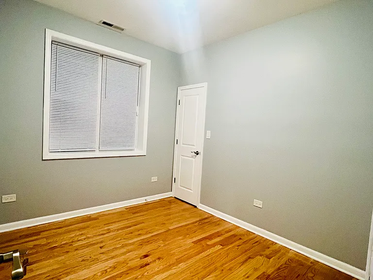 1750 W Cermak Rd #2 — Photo 13