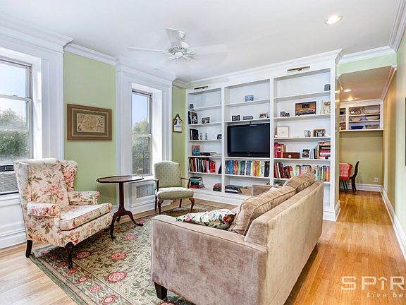 4th image of 328 W 96th St APT 4C