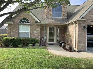 1818 Squire Ln, Nederland, TX 77627