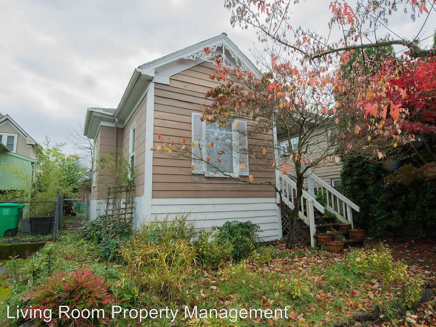2718 SE 16th Ave photo 1