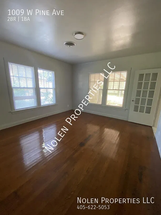 1009 West Pine Avenue - 1 — Photo 2