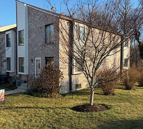 3rd image of 6510 Hilltop Dr #255