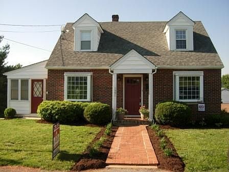1st image of 1221 Jeanette Ave