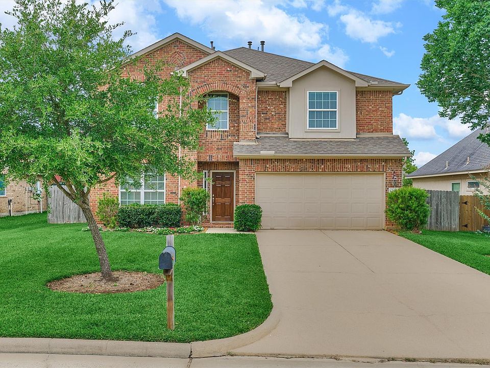 1st image of 241 Lake Estates Dr