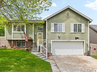 6432 N 149th St, Omaha, NE 68116