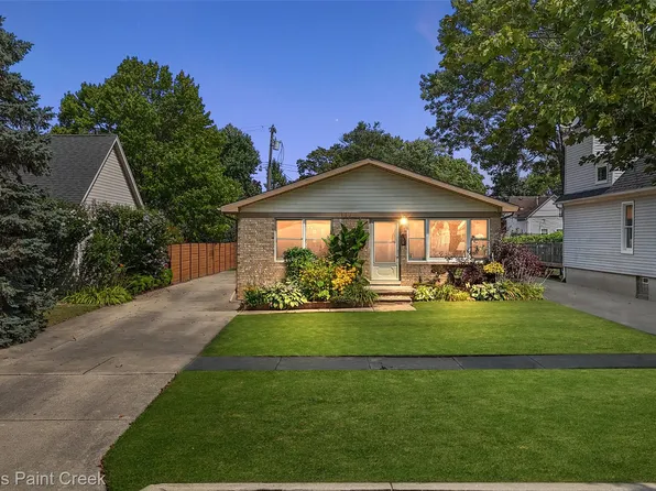 436 Orchard St, Wyandotte, MI 48192