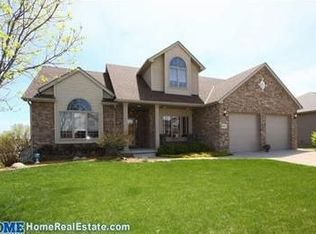 8451 Norval Rd, Lincoln, NE 68520