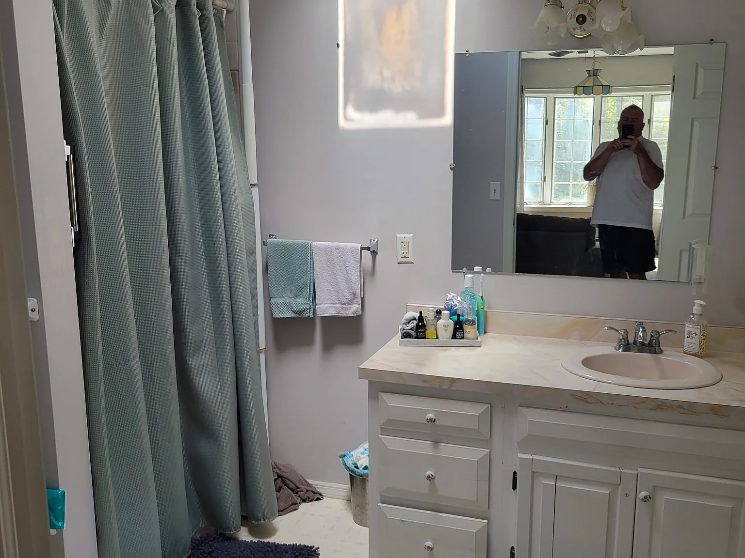 2 bed, 1.5 bath, 1100 sqft, $1,500 — Photo 2