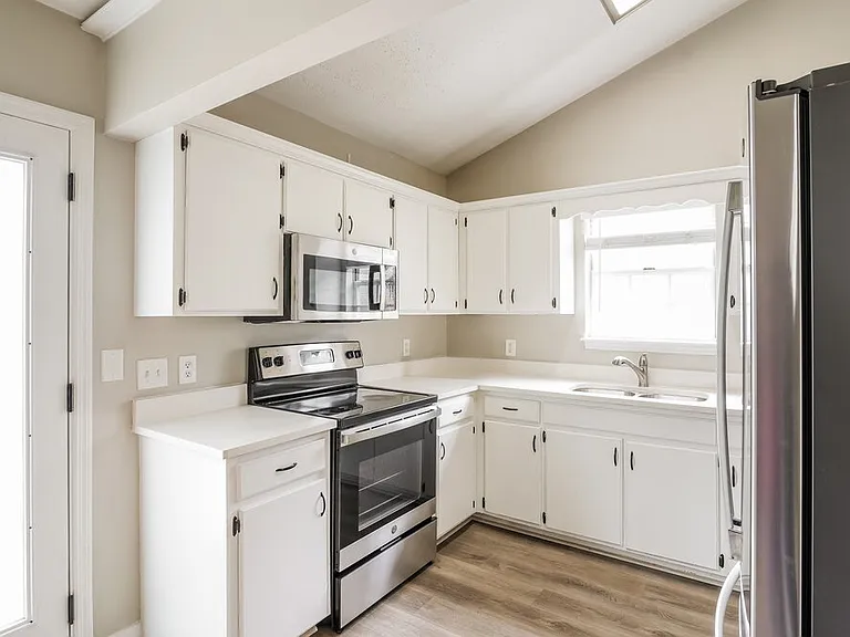 4017 Pepperwood Dr — Photo 8