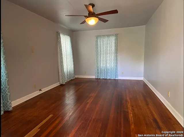 1130 Sims Ave — Photo 3