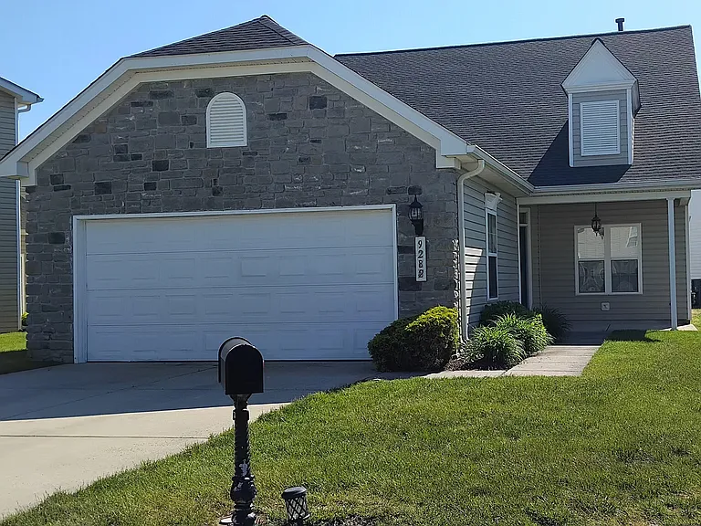 9282 Tournament Dr — Photo 1