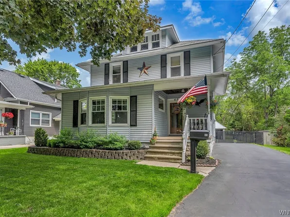 49 Highland Ave, Orchard Park, NY 14127