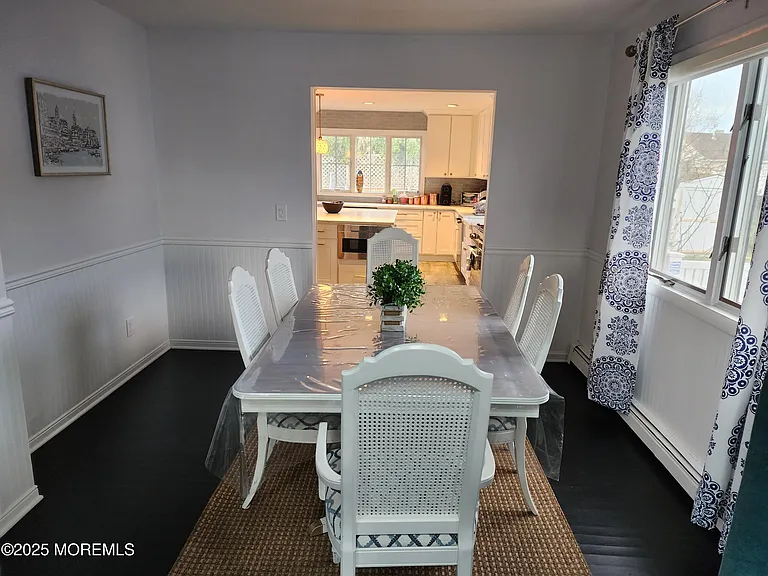 416 Blodgett Ave — Photo 5