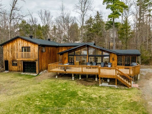 6 Bluff Point Dr, Greater Madawaska, ON K0J 1H0