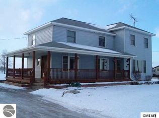 8360 S Athey Rd, Clare, MI 48617