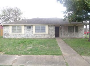 1419 Dorsetshire Dr, Pasadena, TX 77504