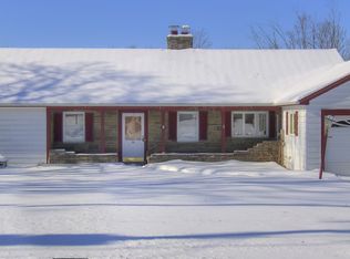 49 Green Acres Rd, Hudson, NY 12534